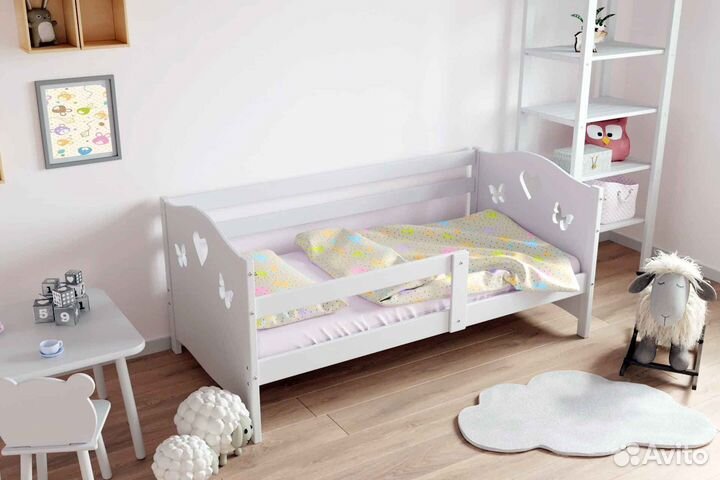 Кроватка из натурального дерева высокий борт сингл