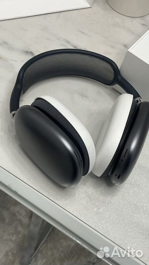 Airpods max