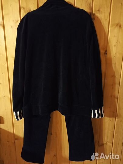 Спортивный костюм женский велюровый