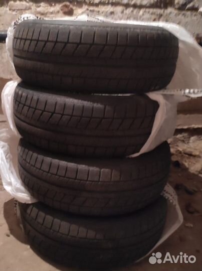 Bridgestone Blizzak VRX 205/60 R16 92Q