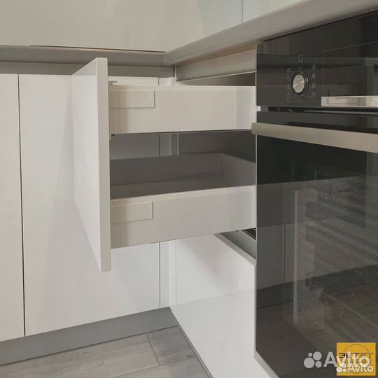 Угловая кухня в рассрочку