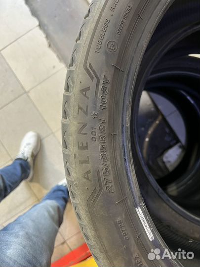 Bridgestone Alenza 001 245/40 R21 и 275/35 R21 103Y