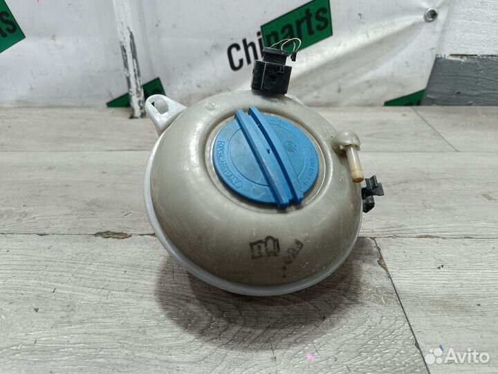 Расширительный бачок для 1.8 Skoda Octavia A7