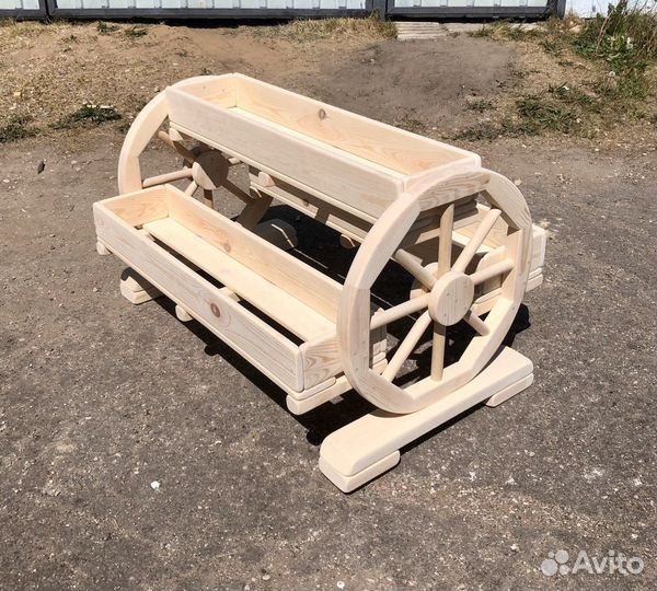 Цветочница деревянная