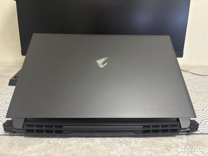 Игровой ноутбук rtx 3080 aorus i7\32Gb\1tb
