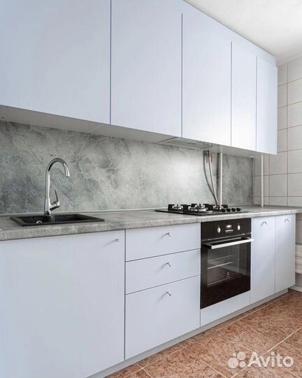 Один из вариантов бюджетной прямой кухни