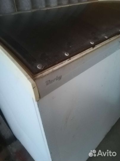 Морозильный ларь требует ремонта