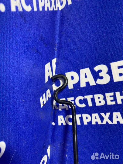 Держатель капота Chevrolet Cruze седан 2011