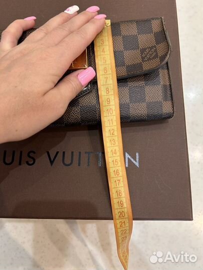 Luis vuitton кошелек