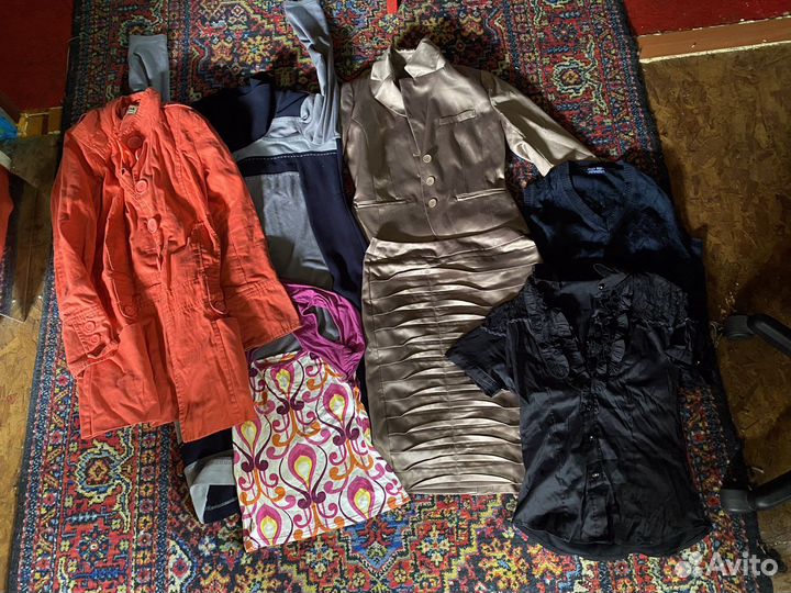 Пакет с женской одеждой (S, XS)