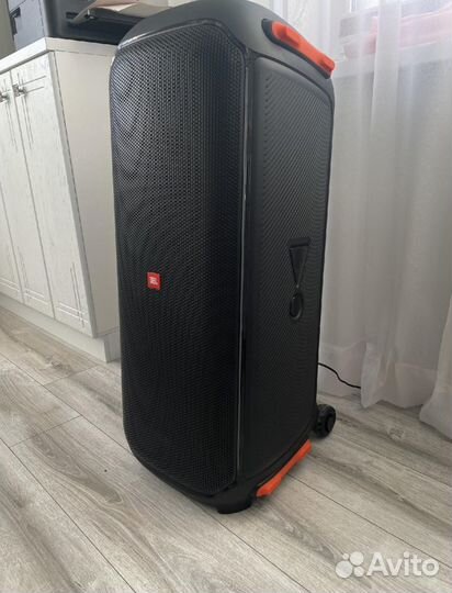 JBL party BOX 710