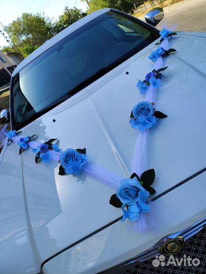 Украшения на свадебный автомобиль
