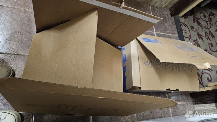 Личные вещи коробкой