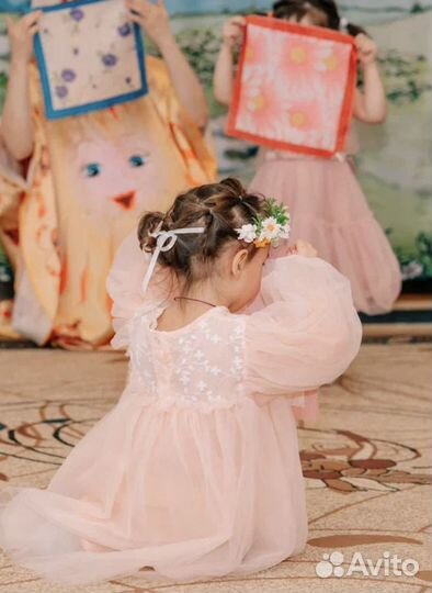 Платье для девочки праздничное 98 104