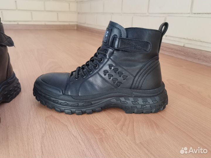 Ботинки женские 36 размер новые
