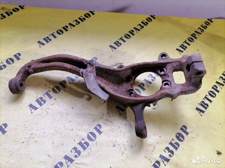 Кулак поворотный передний правый Nissan Pathfinder