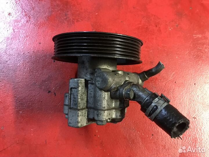 Насос гур Opel Insignia a20dth