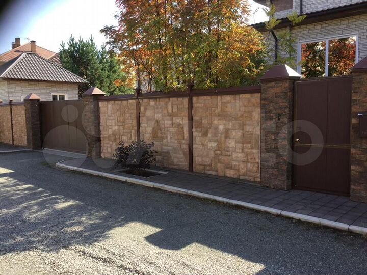 Коттедж 560 м² на участке 30 сот.