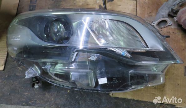 Peugeot traveler фара правая
