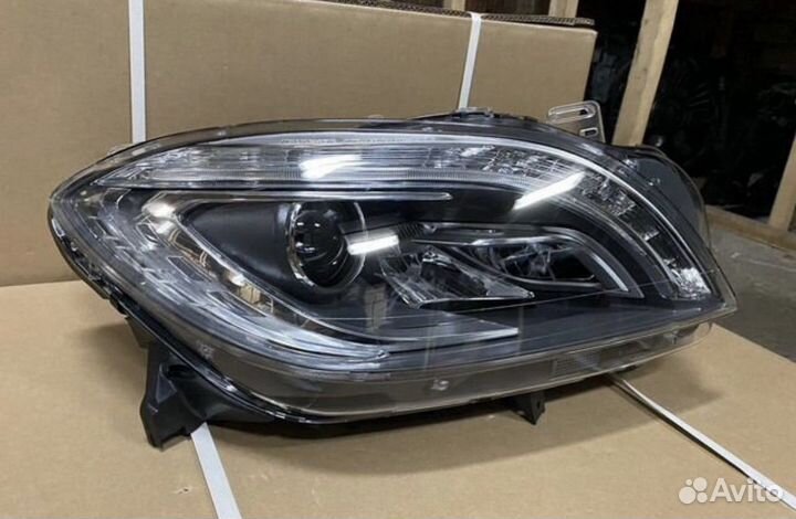 Фара Правая Mercedes ML W166