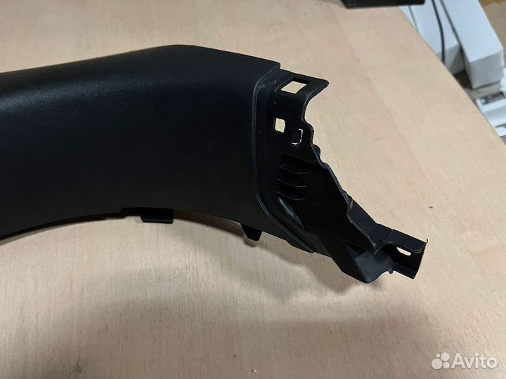 Отделка стойки ветрового стекла Land Rover