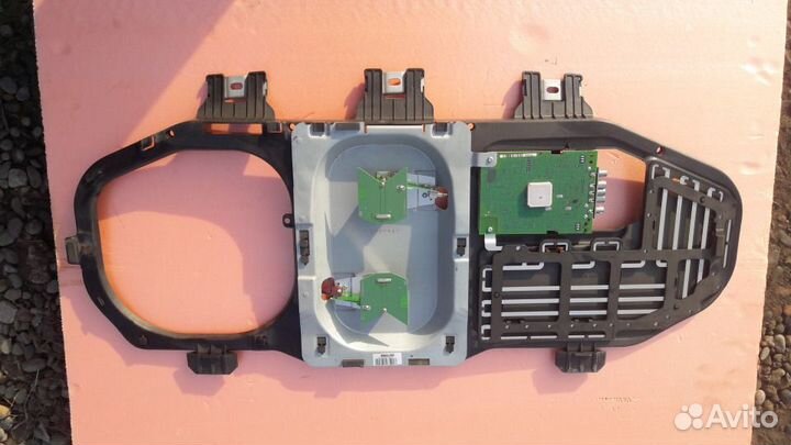 Антена электрическая (под крышу) ML w164