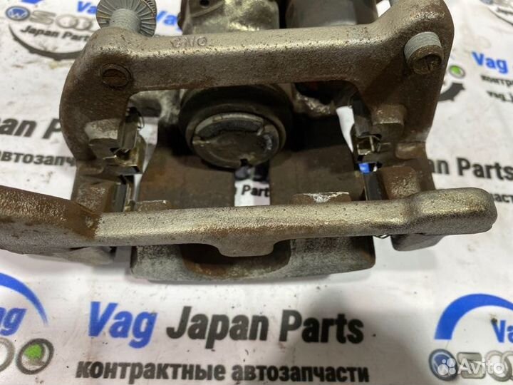 Суппорт тормозной задний правый Audi A6 C7 chva