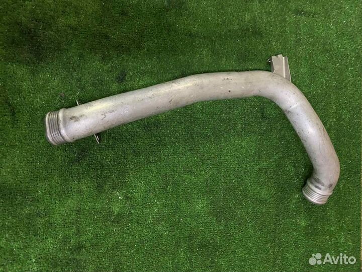 Volvo S60 XC70 2014- патрубок интеркулера B5254T14