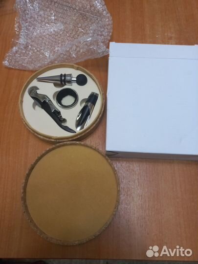 Набор аксессуаров для открытия вина