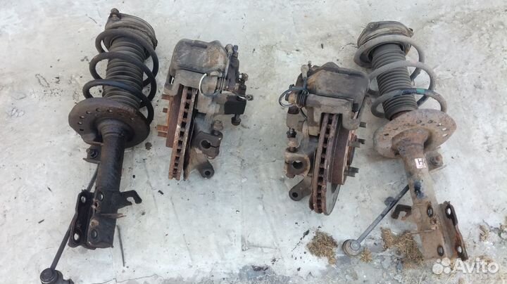 Стойки в сборе Nissan X-Trail Т-31