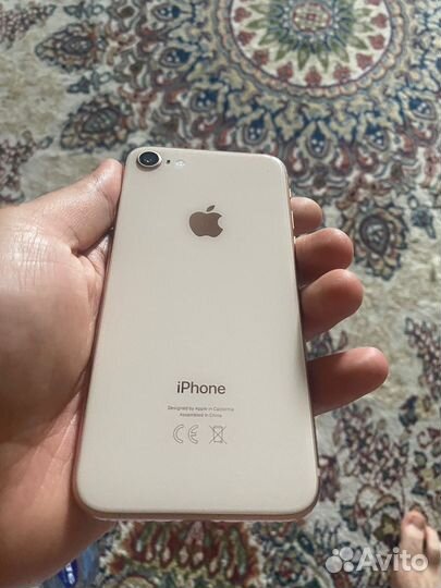 Телефон iPhone 8; 64 gb