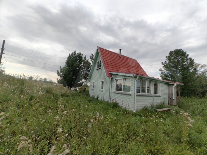 Дом 30,1 м² на участке 25 сот.