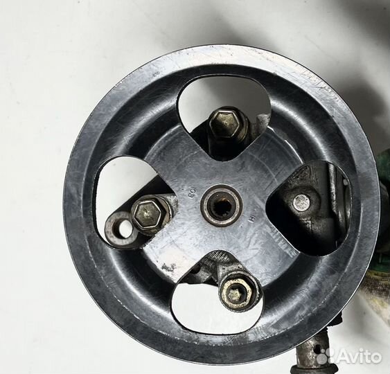 Насос гур Toyota Tundra