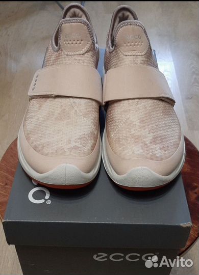Кроссовки ecco biom 39