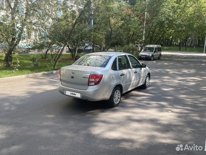 LADA Granta 1.6 МТ, 2015, 77 000 км
