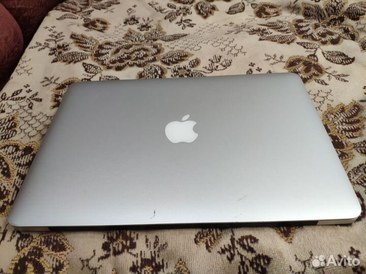 Apple MacBook Pro 13 2015 i5 2.7hz 128гб