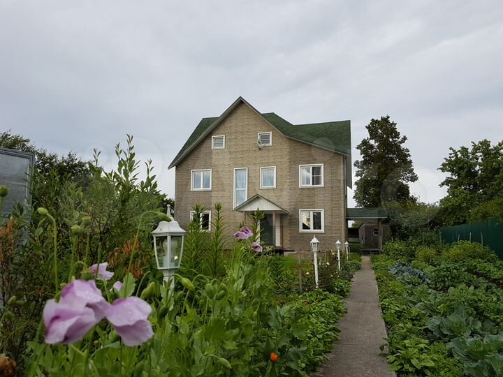 Дом 363 м² на участке 46 сот.