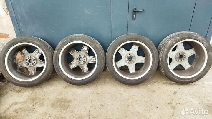 Комплект оригинальных дисков с резиной