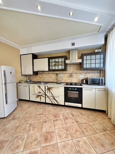 2-к. квартира, 68,2 м², 2/5 эт.