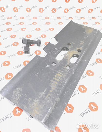 Башмак экскаватора Hyundai 1082-00901