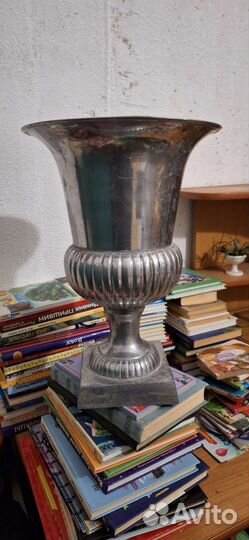 Ваза, кубок под цветы