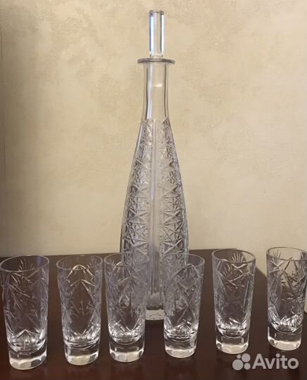 Хрустальный графин, 6 рюмок для коньяка, вина