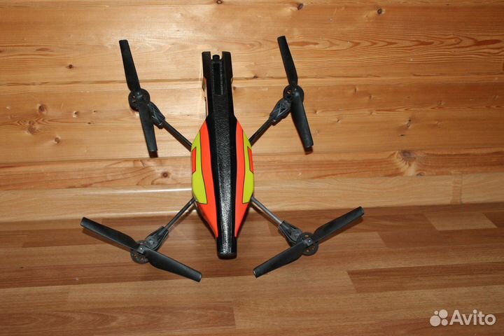 Квадрокоптер Parrot AR Drone 2.0