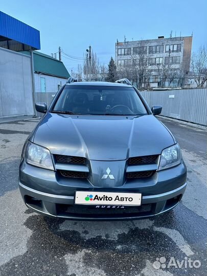 Mitsubishi Outlander 2.4 AT, 2004, 251 930 км