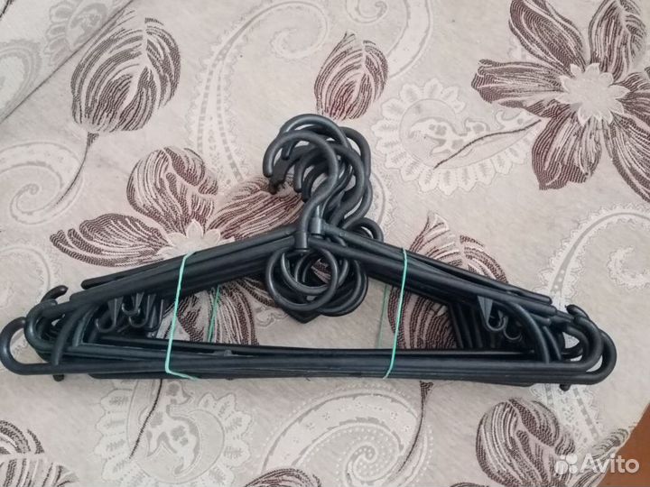 Вешалки плечики