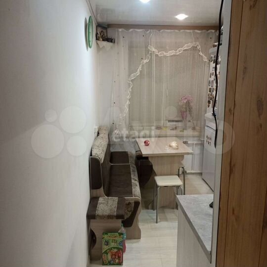 4-к. квартира, 61 м², 1/5 эт.