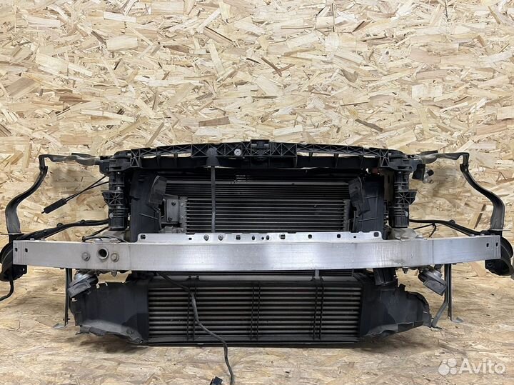 Панель передняя в сборе с радиаторами W212 E212