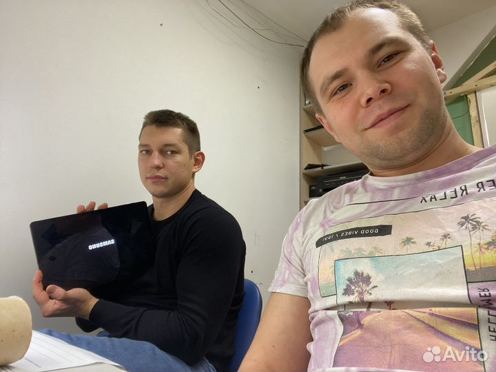 Ремонт Apple iPhone Macbook iPad айфонов макбуков