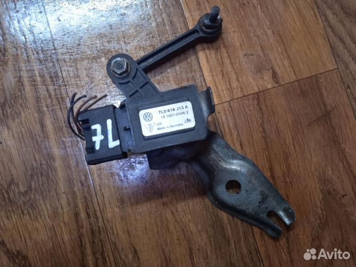 Датчик положения кузова volkswagen touareg 7LA BMV