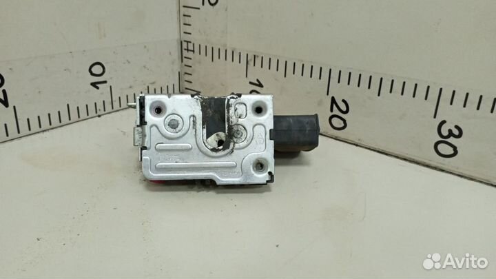 Замок передней левой двери Renault Logan